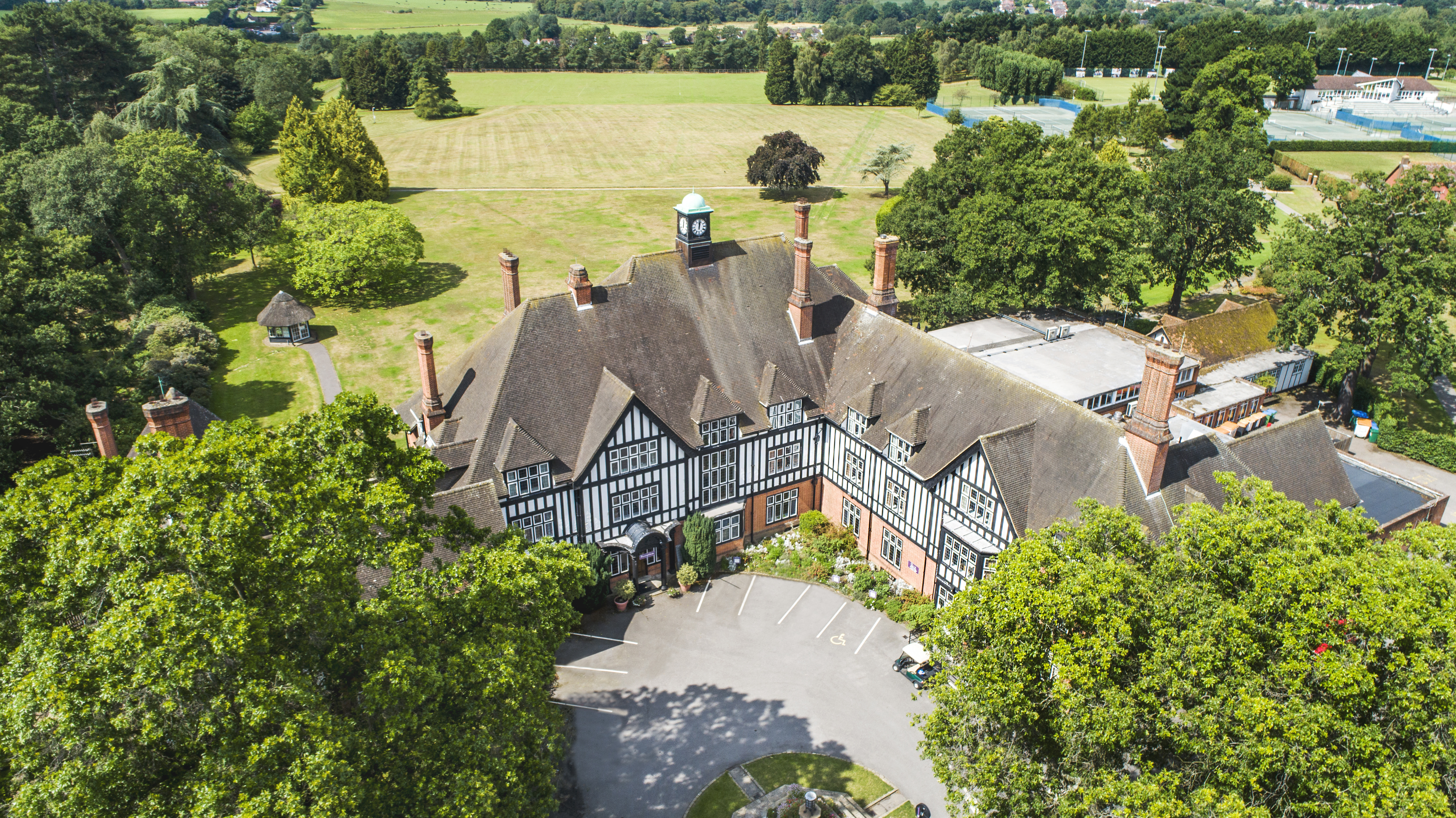 Queenswood School